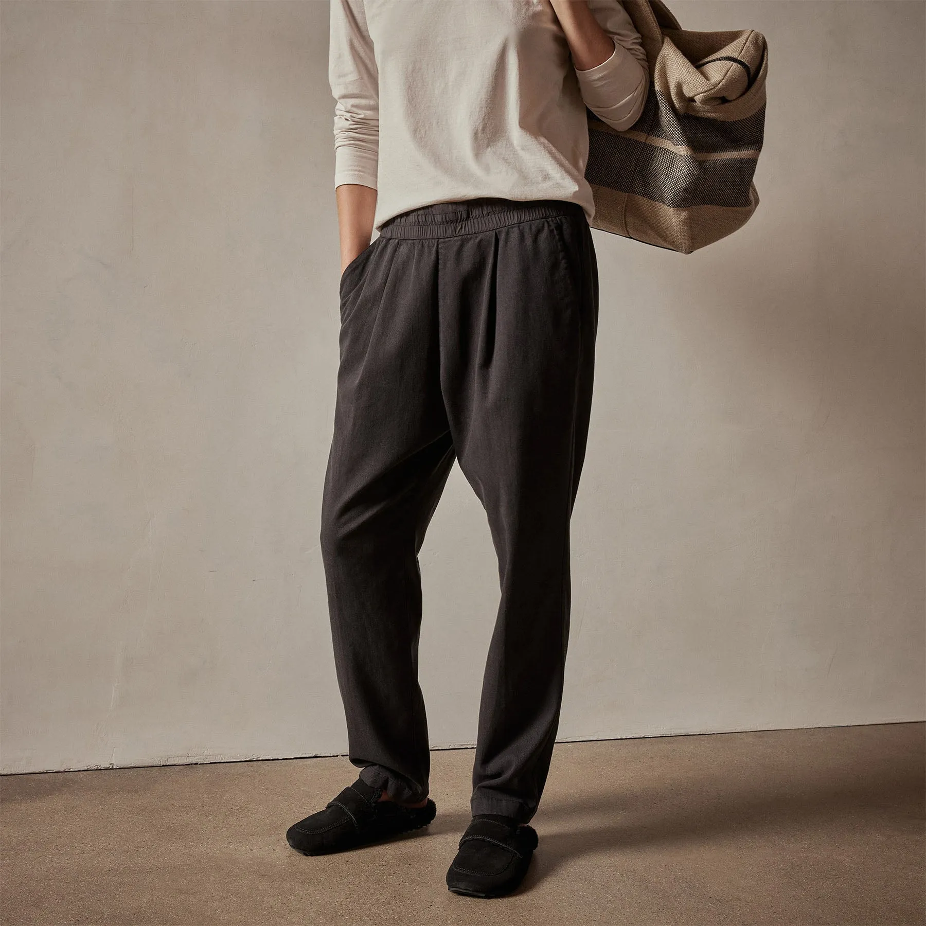 Single Pleat Relaxed Pant - Black