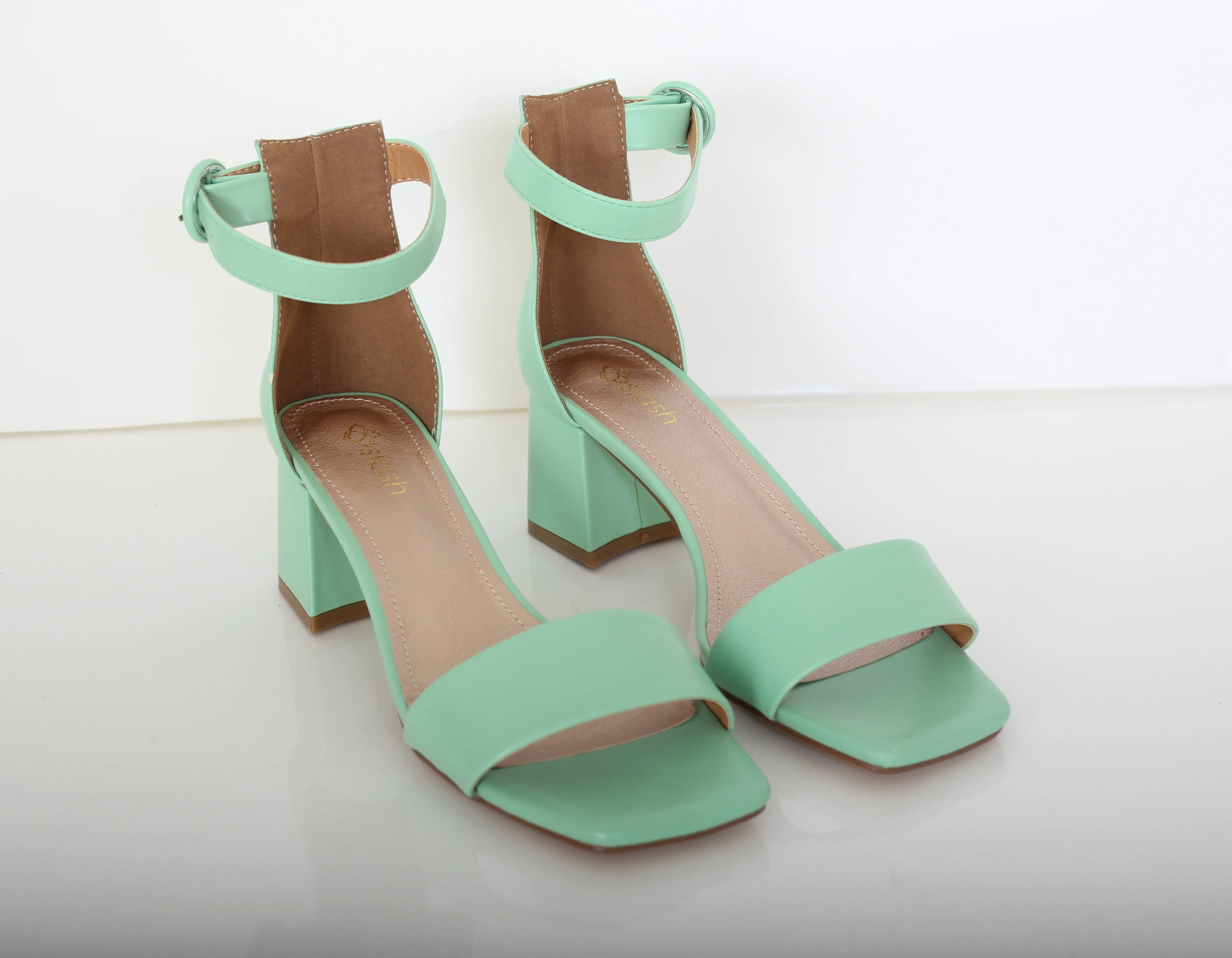 SLASH SANDALS