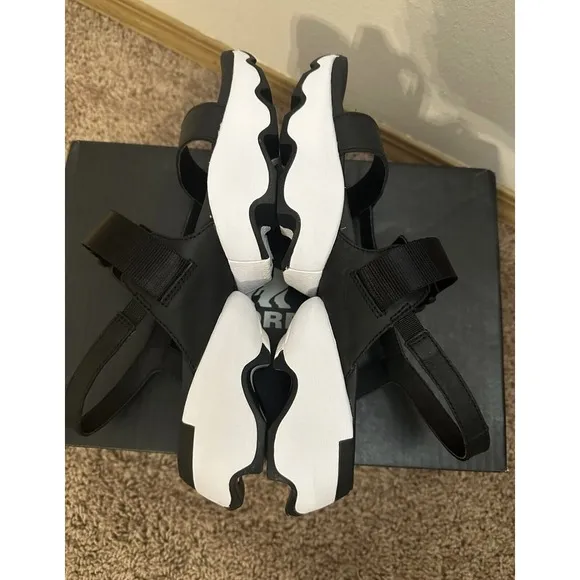 SOREL Kinetic Impact Sling sandals Size 9.5