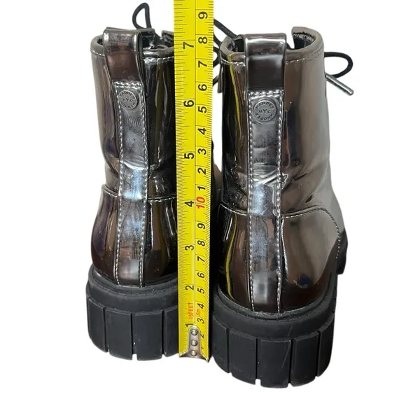 STEVE MADDEN NYC Mirror Metallic Rockk Ankle Boot Lug Sole Big Kids Size 3