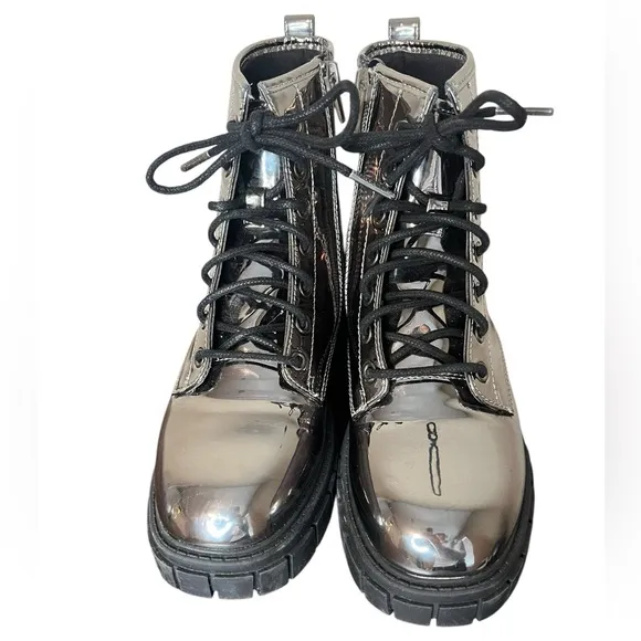 STEVE MADDEN NYC Mirror Metallic Rockk Ankle Boot Lug Sole Big Kids Size 3