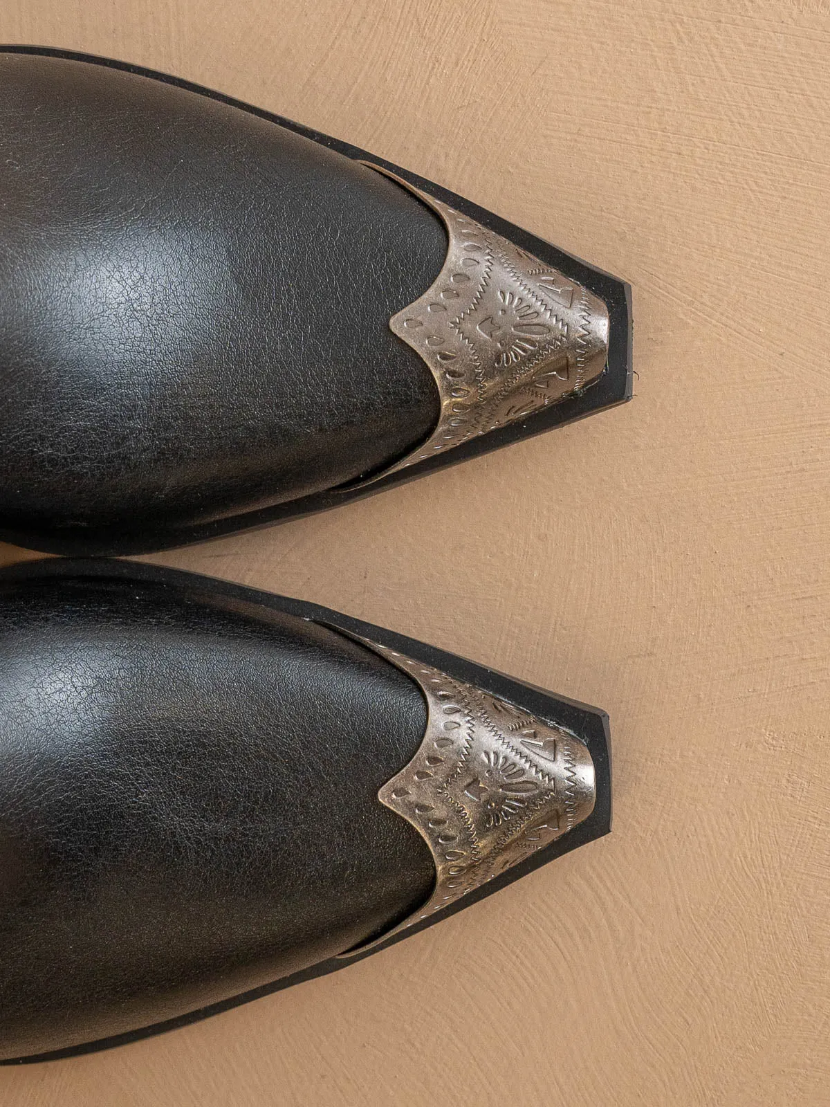 The Zion | Black Elegant bootie with etched metal toe