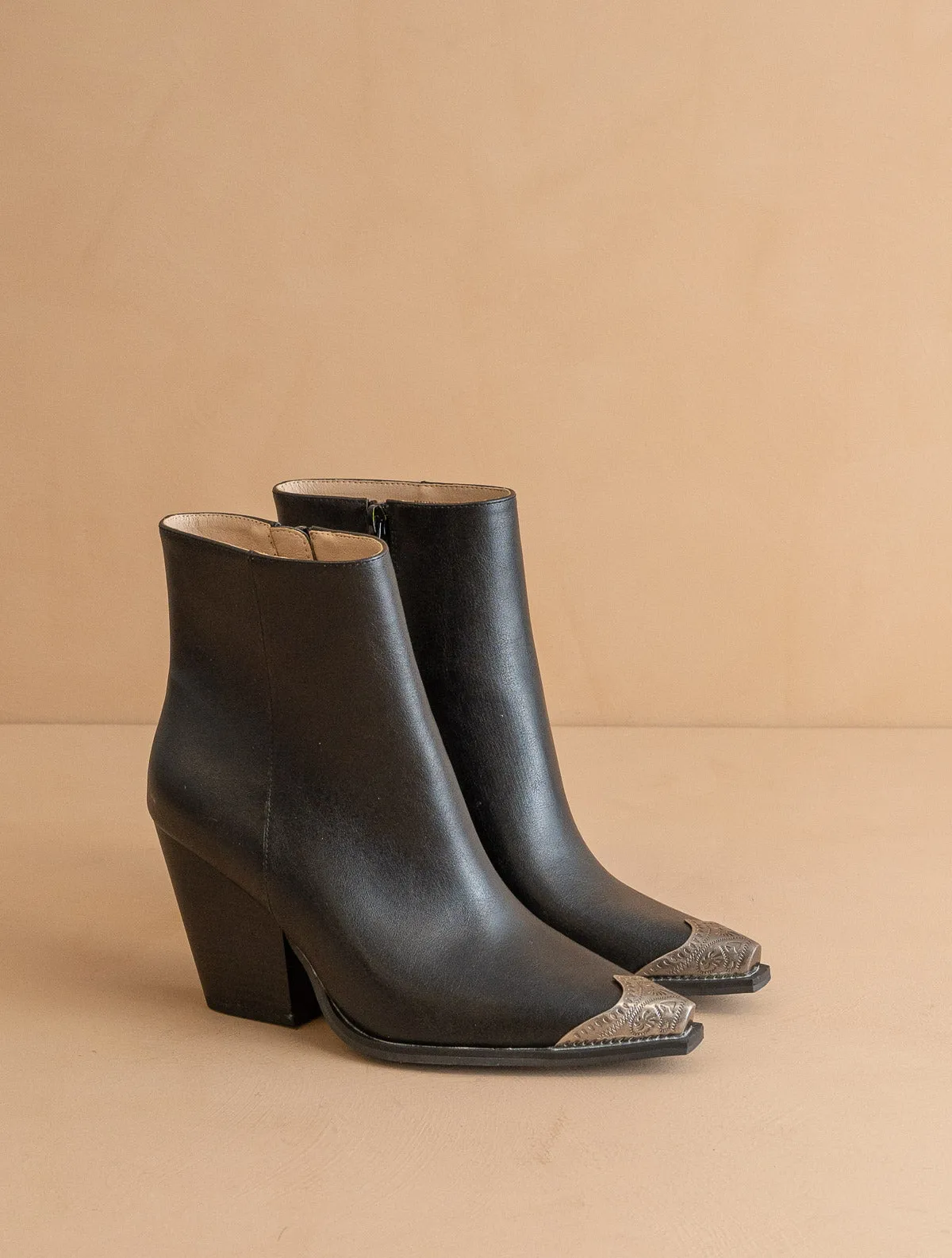 The Zion | Black Elegant bootie with etched metal toe