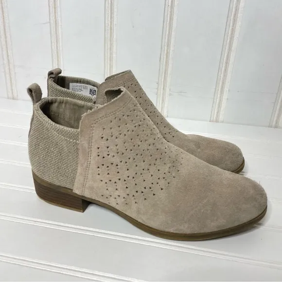 Tom's Deia Suede Perforated Side Zip Ankle Bootie Size 9.5 346