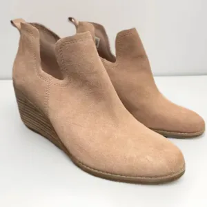 TOMS Women's Kallie Wedge Bootie Buck Brown Suede Size 8.5