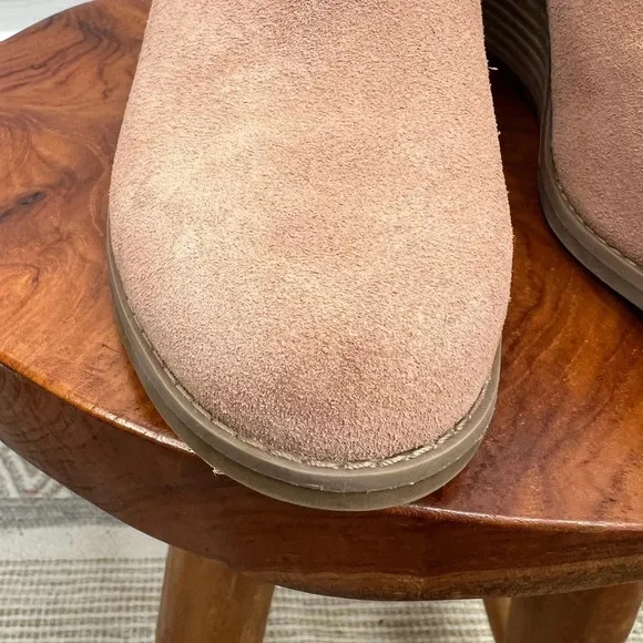 TOMS Women's Kallie Wedge Bootie Buck Brown Suede Size 8.5