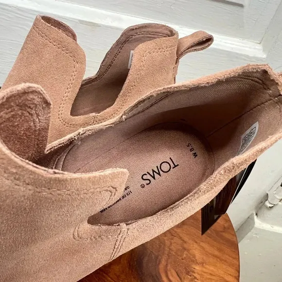 TOMS Women's Kallie Wedge Bootie Buck Brown Suede Size 8.5