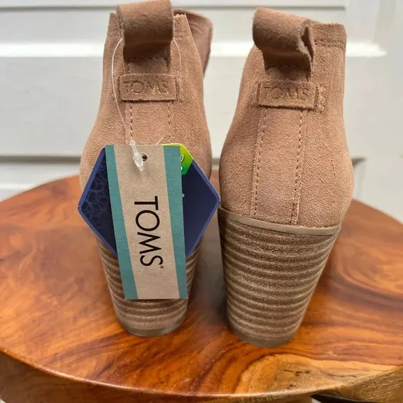 TOMS Women's Kallie Wedge Bootie Buck Brown Suede Size 8.5