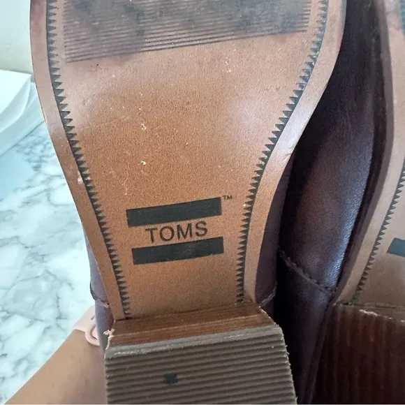 TOMS Women's Leila Bootie Oxblood Full Grain Leather Boot Size 7.5W