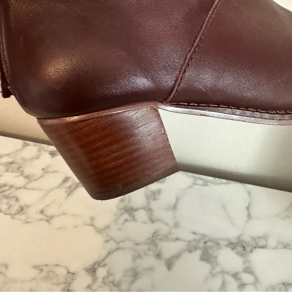 TOMS Women's Leila Bootie Oxblood Full Grain Leather Boot Size 7.5W