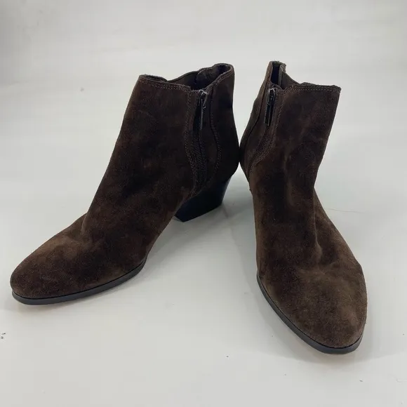 Vince Camuto Brown Corter Bootie size 9m