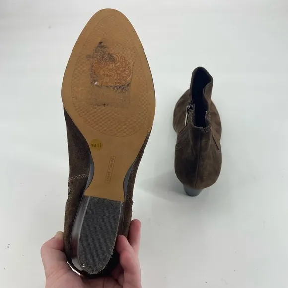 Vince Camuto Brown Corter Bootie size 9m