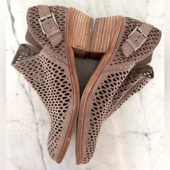 VINCE CAMUTO Phandra Womens Bootie