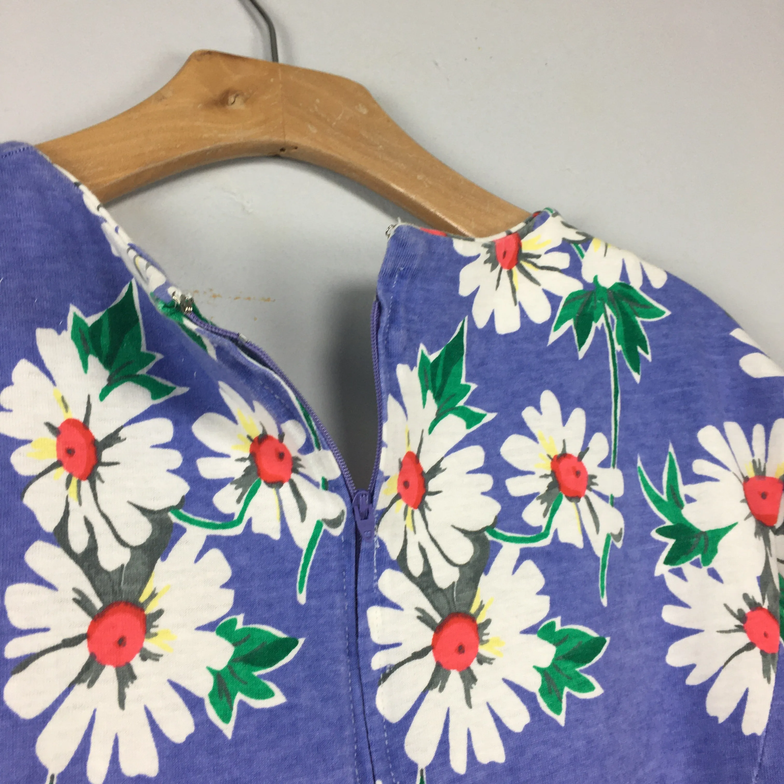 Vintage 80s 90s Daisy floral Print Knee length Baby Doll dress