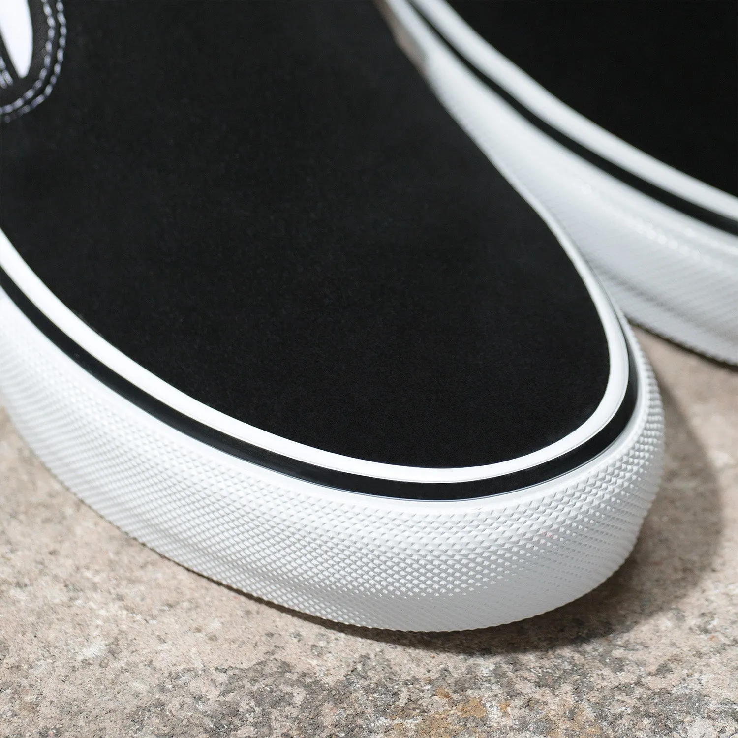 Zapatilla Skate Slip-On Black/White
